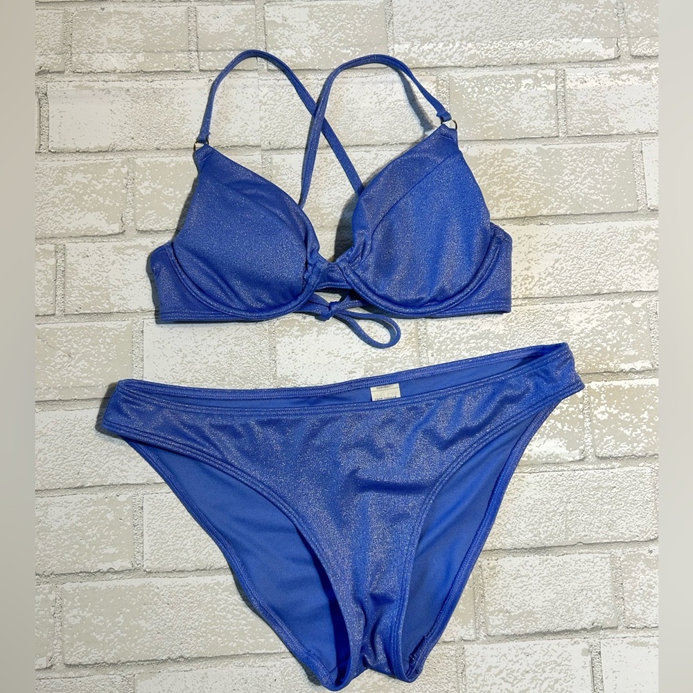 Hollister Two-Piece Bikini Set Beach Pool